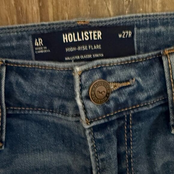 Hollister High Rise Flare Jeans - Picture 2 of 3